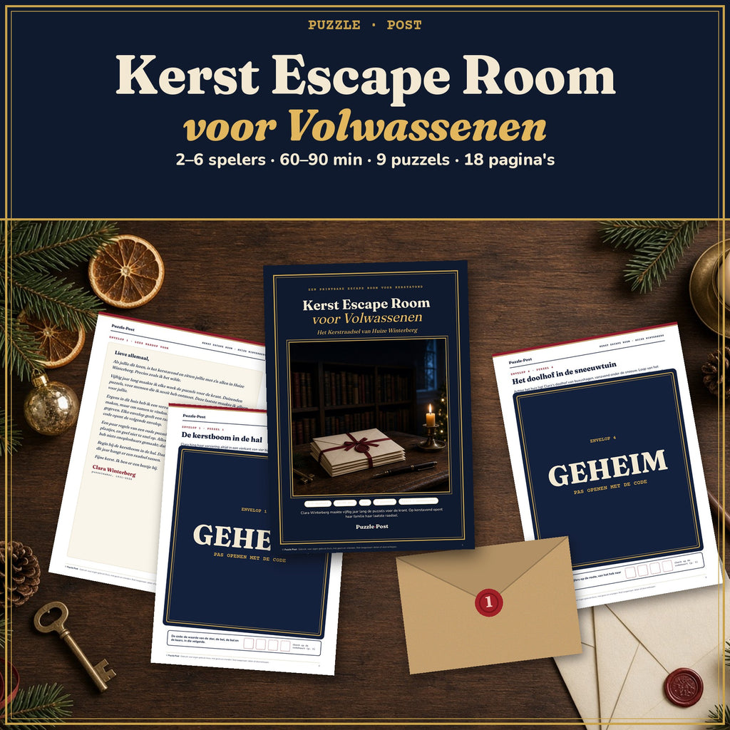Kerst Escape Room voor Volwassenen: Het Kerstraadsel van Huize Winterberg – flat lay van echte geprinte pagina's: Clara's brief, de cover en twee puzzelpagina's die deels zijn afgedekt met een GEHEIM-label, met enveloppen, sleutel, dennentakken en een kaars op een houten tafel; 2–6 spelers · 60–90 min · 9 puzzels · 18 pagina's